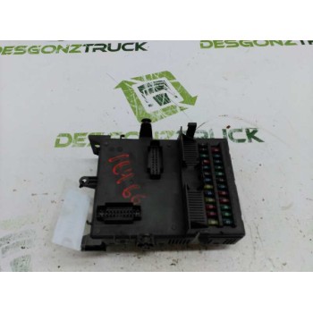 Recambio de caja reles / fusibles para renault laguna ii (bg0) confort expression referencia OEM IAM 8200449594 8200004201 82001