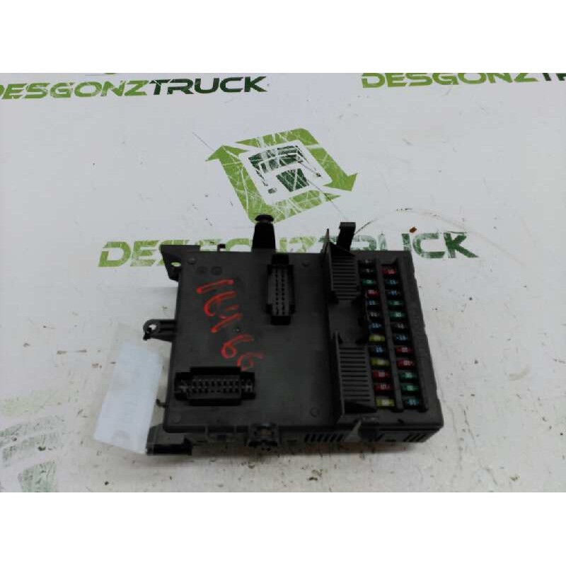 Recambio de caja reles / fusibles para renault laguna ii (bg0) confort expression referencia OEM IAM 8200449594 8200004201 82001