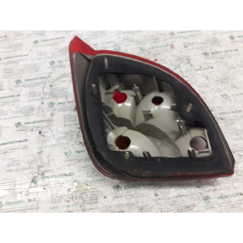 Recambio de piloto trasero derecho para ford fiesta berlina básico referencia OEM IAM - Gris 2