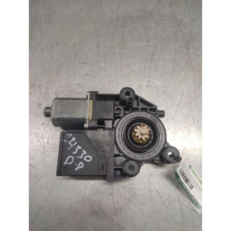 Recambio de motor elevalunas delantero derecho para renault grand scénic iii (jz0/1_) 1.5 dci referencia OEM IAM 807300011R - Granate