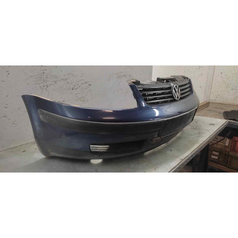 Recambio de paragolpes delantero para volkswagen passat berlina (3b2) comfortline referencia OEM IAM - Azul 2