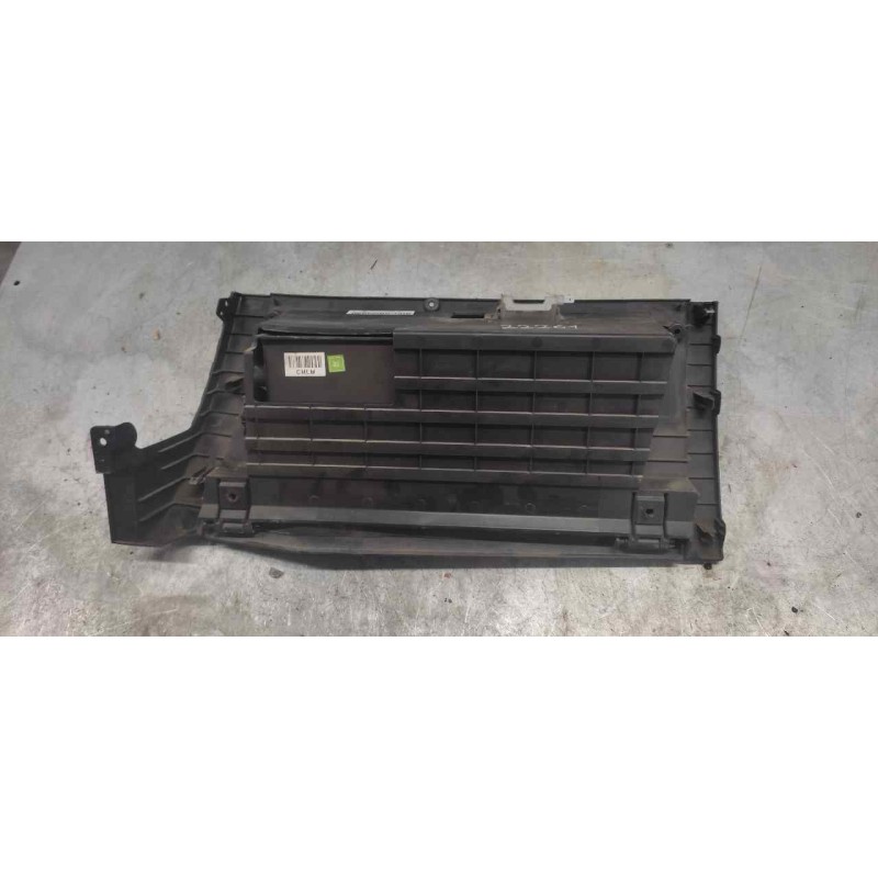 Recambio de guantera para ssangyong kyron 270 xdi limited 4wd referencia OEM IAM 3