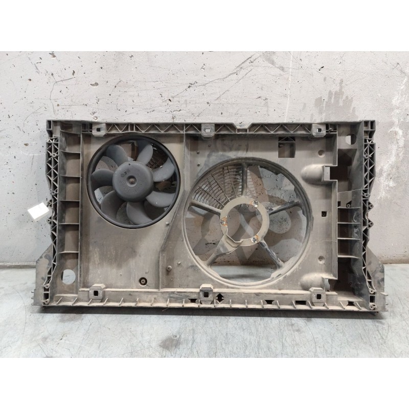 Recambio de electroventilador para renault master combi desde '98 l1h1   batalla 3078 6 - plazas referencia OEM IAM 7700308311F