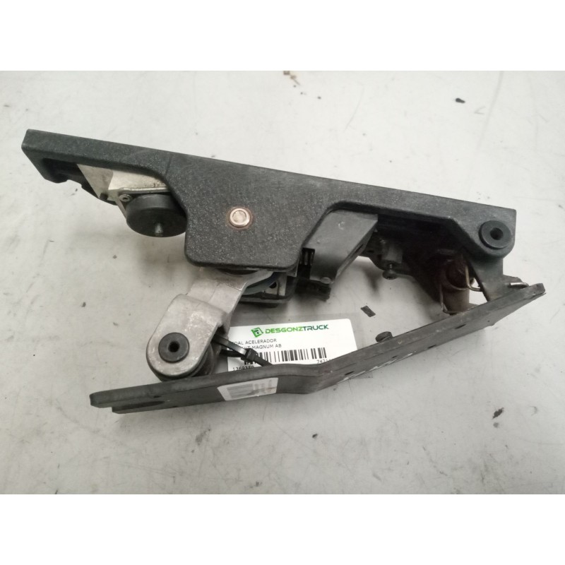 Recambio de pedal acelerador para renault magnum ab diesel referencia OEM IAM 7421111164 - Blanco 4