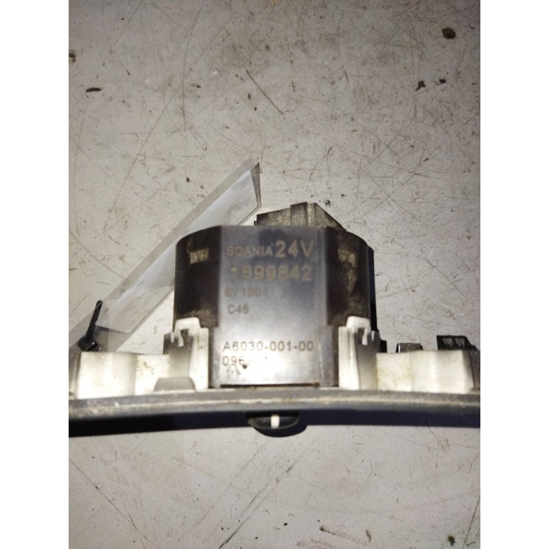 Recambio de interruptor para scania serie p/g/r (c-clase) 15.6 diesel referencia OEM IAM 1899842 - Blanco 3