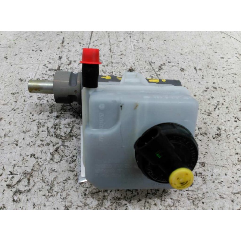 Recambio de bomba freno para renault master desde '98 referencia OEM IAM - Blanco 2