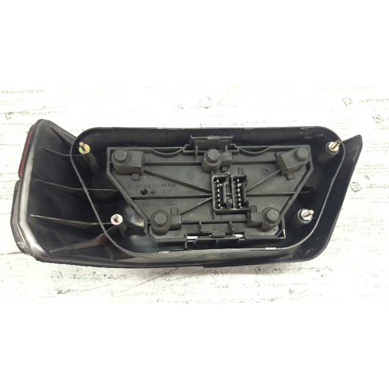 Recambio de piloto trasero izquierdo para peugeot 605 srti referencia OEM IAM 2