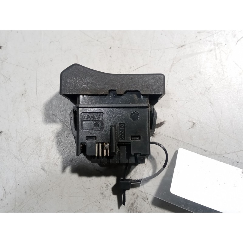 Recambio de interruptor para renault magnum ab diesel referencia OEM IAM 5010589024 - Blanco 4