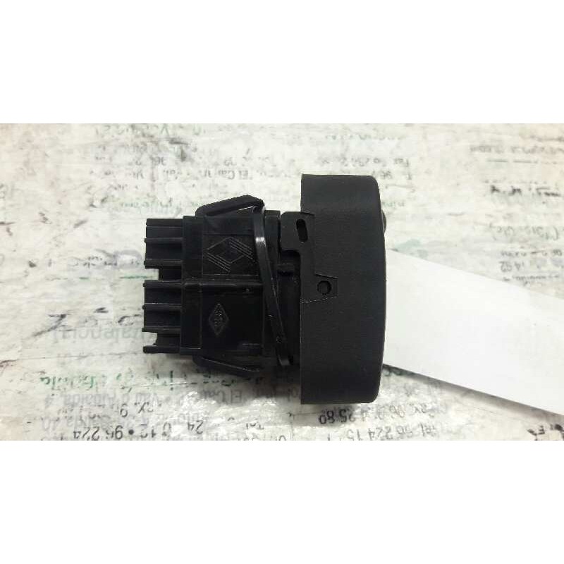 Recambio de boton antivaho para renault kangoo (f/kc0) alize referencia OEM IAM - Blanco 2