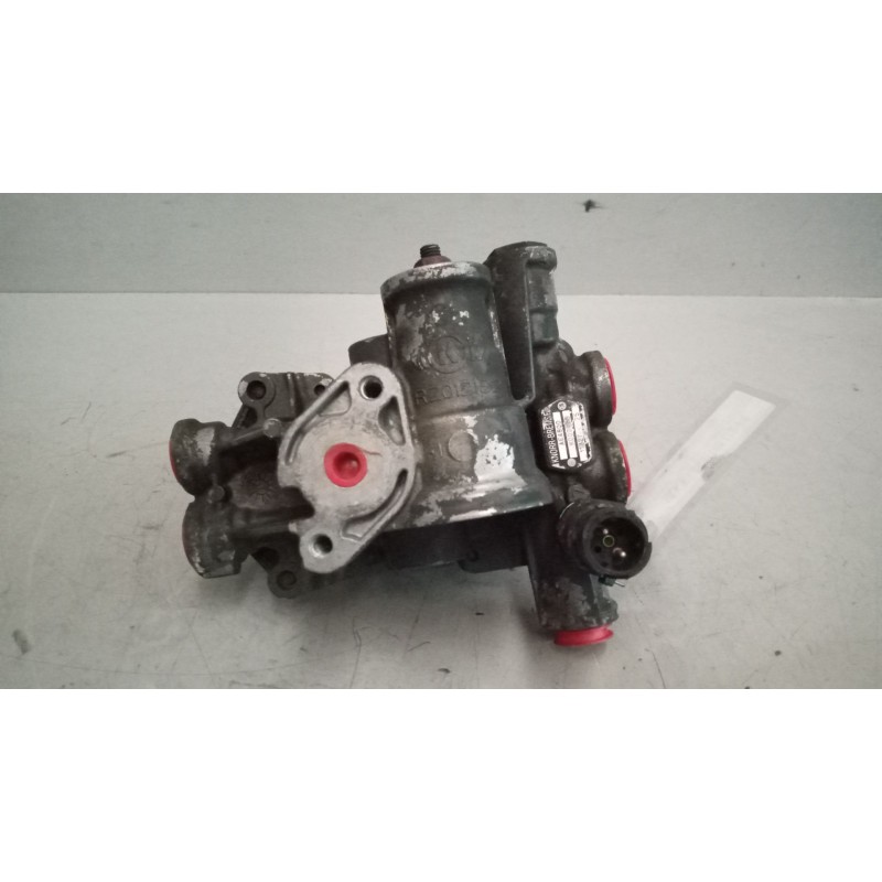 Recambio de valvula aire para mercedes-benz actros 2/3 2 - ejes / 6 cil. 12.0 v6 diesel (om 501 la) referencia OEM IAM AE4800  K - Blanco