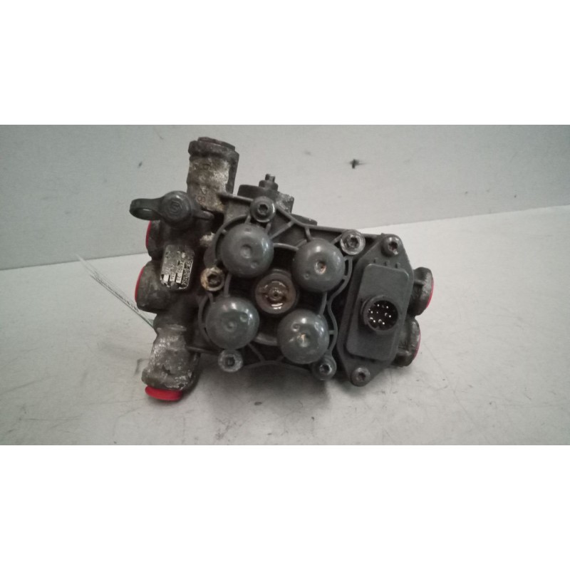 Recambio de valvula aire para mercedes-benz actros 2/3 2 - ejes / 6 cil. 12.0 v6 diesel (om 501 la) referencia OEM IAM AE4800  K - Blanco 4