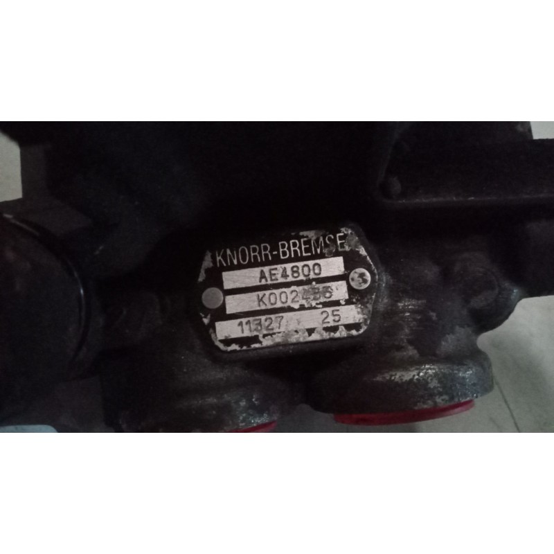 Recambio de valvula aire para mercedes-benz actros 2/3 2 - ejes / 6 cil. 12.0 v6 diesel (om 501 la) referencia OEM IAM AE4800  K - Blanco 6