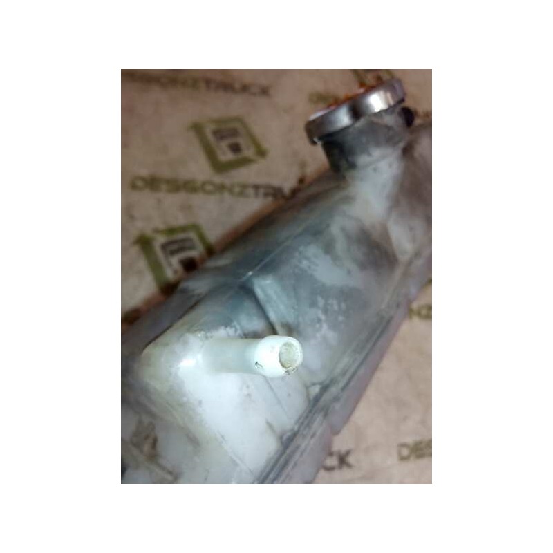 Recambio de deposito expansion para renault maxity fg 150.35/45 referencia OEM IAM 21710MB40 - Blanco 4