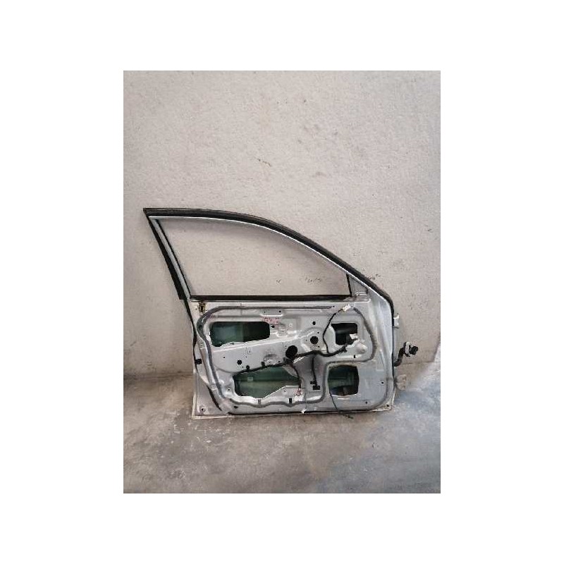 Recambio de puerta delantera izquierda para mitsubishi carisma berlina 5 (da0) 1900 di-d comfort referencia OEM IAM 3