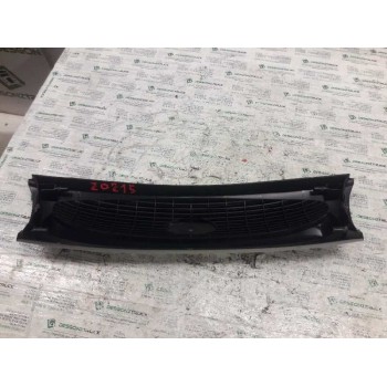 Recambio de rejilla delantera central para ford fiesta berlina básico referencia OEM IAM 96FB8200ACW  