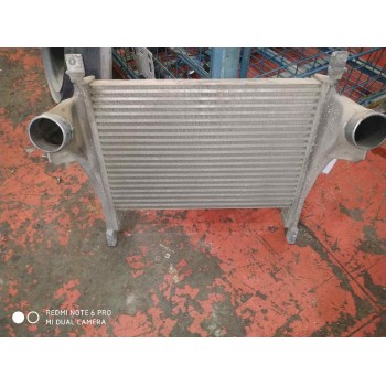 Recambio de intercooler para iveco eurocargo 05.03  fg 75 e tráfico urbano referencia OEM IAM 500361630  