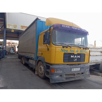 man f 2000 23./26.xxx del año 2002