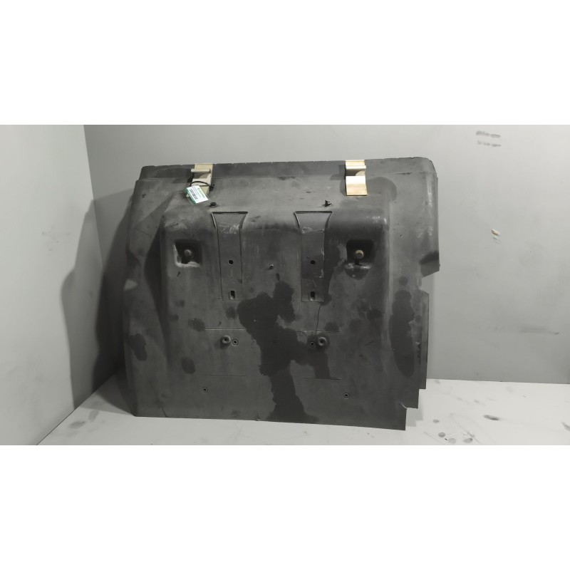 Recambio de guardabarros trasero derecho para renault magnum ab 2005 12.8 diesel referencia OEM IAM  DELANTERO 