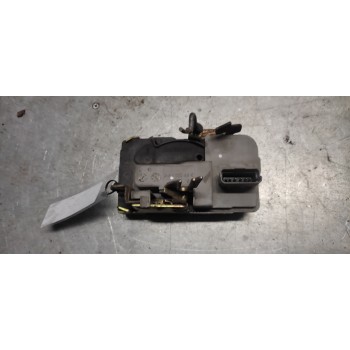 Recambio de cerradura puerta delantera derecha para citroën xsara berlina 1.4 referencia OEM IAM   6 PINS