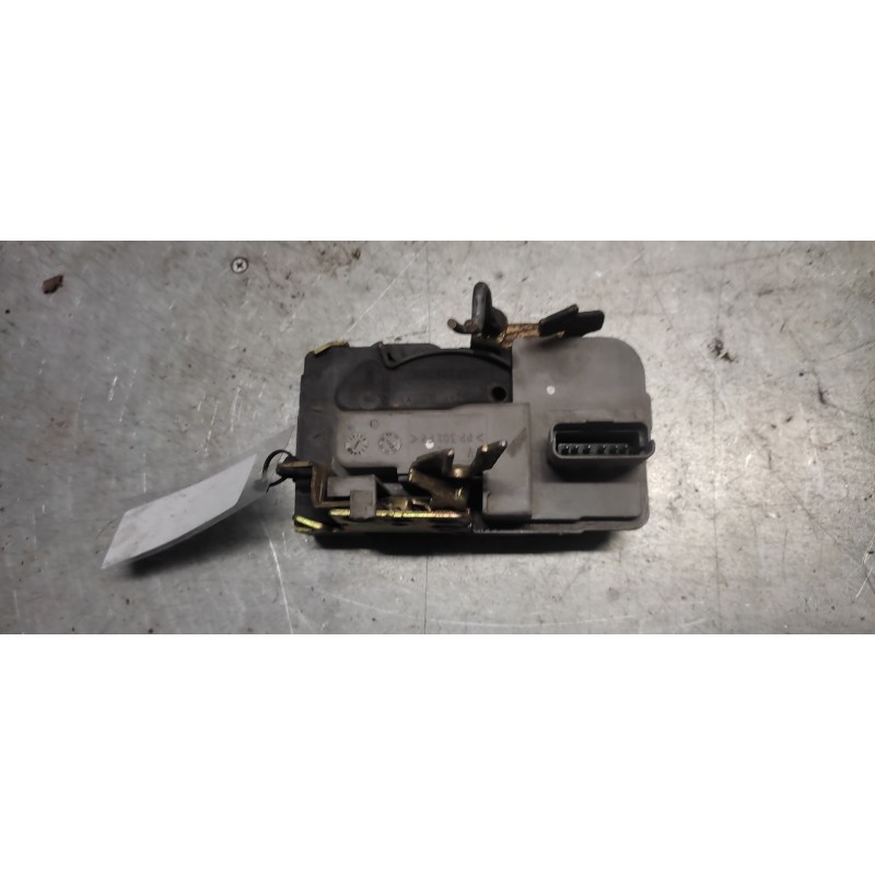 Recambio de cerradura puerta delantera derecha para citroën xsara berlina 1.4 referencia OEM IAM   6 PINS 2