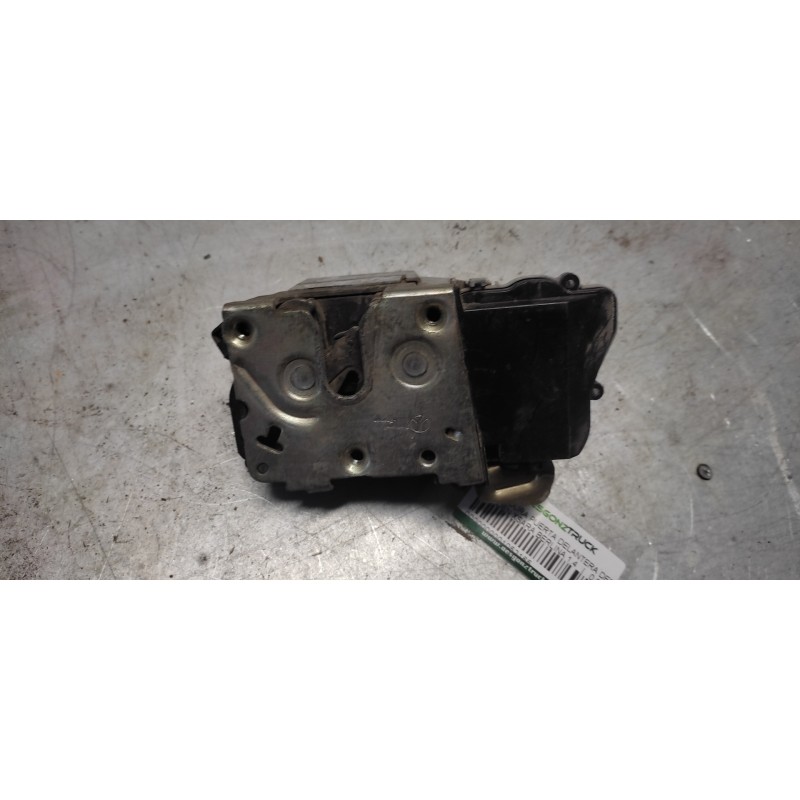 Recambio de cerradura puerta delantera derecha para citroën xsara berlina 1.4 referencia OEM IAM   6 PINS