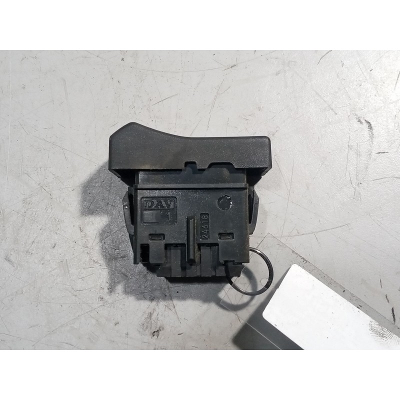 Recambio de interruptor para renault magnum ab diesel referencia OEM IAM 5010480359 - Blanco 4