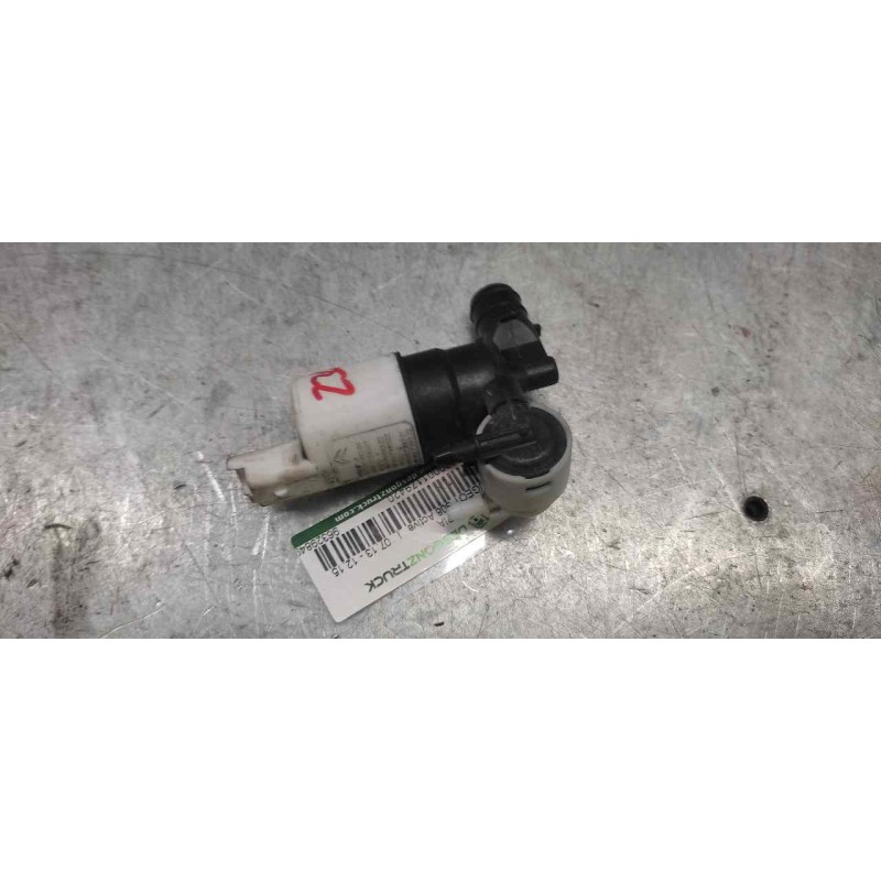 Recambio de bomba limpia para peugeot 308 active referencia OEM IAM 9632984980 2 PINS 2