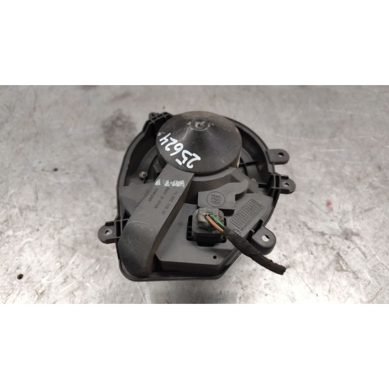 Recambio de ventilador calefaccion para volkswagen passat berlina (3b2) comfortline referencia OEM IAM 740221233F 2
