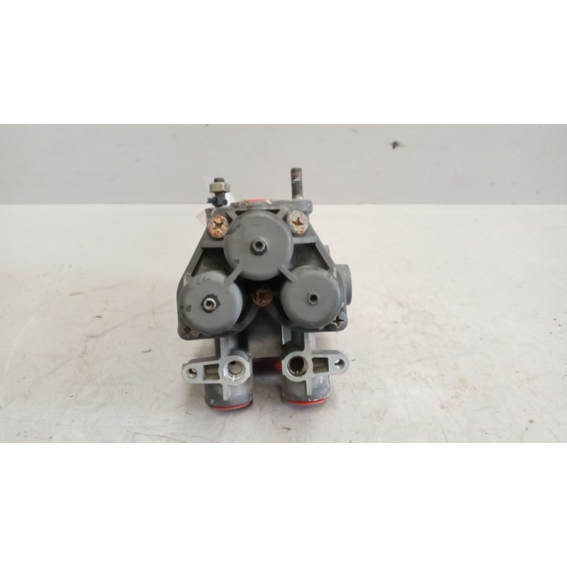 Recambio de valvula aire para mercedes-benz actros 2/3 2 - ejes / 6 cil. 12.0 v6 diesel (om 501 la) referencia OEM IAM 934705005 - Blanco 4