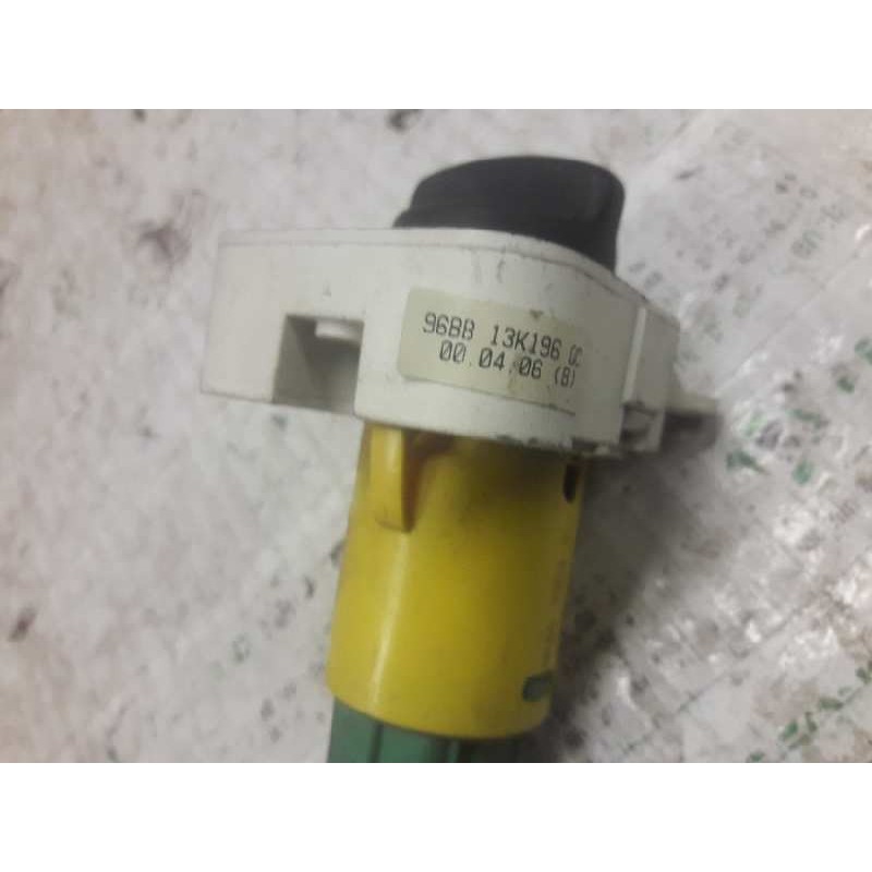 Recambio de mando luces para ford mondeo berlina (gd) 1.8 turbodiesel cat referencia OEM IAM 96BB13K196CC 13 PINS 2