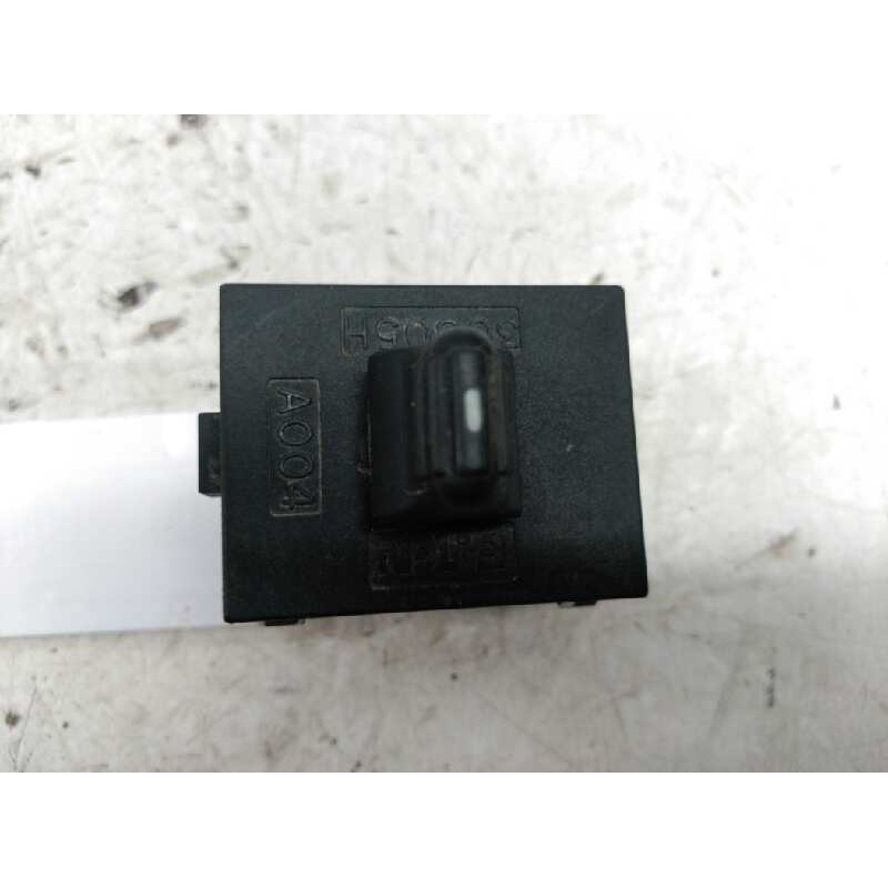 Recambio de mando elevalunas trasero izquierdo para chrysler jeep gr.cherokee (wj/wg) 3.1 td laredo referencia OEM IAM 56042057 - Negro