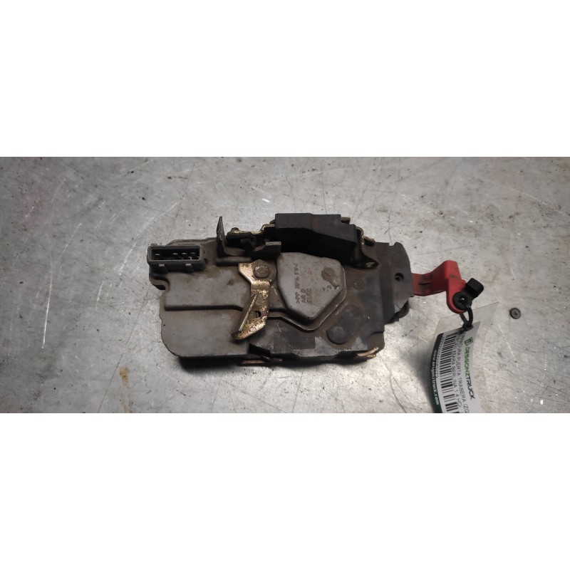 Recambio de cerradura puerta trasera izquierda para citroën xsara berlina 1.4 hdi referencia OEM IAM  4 PINS 