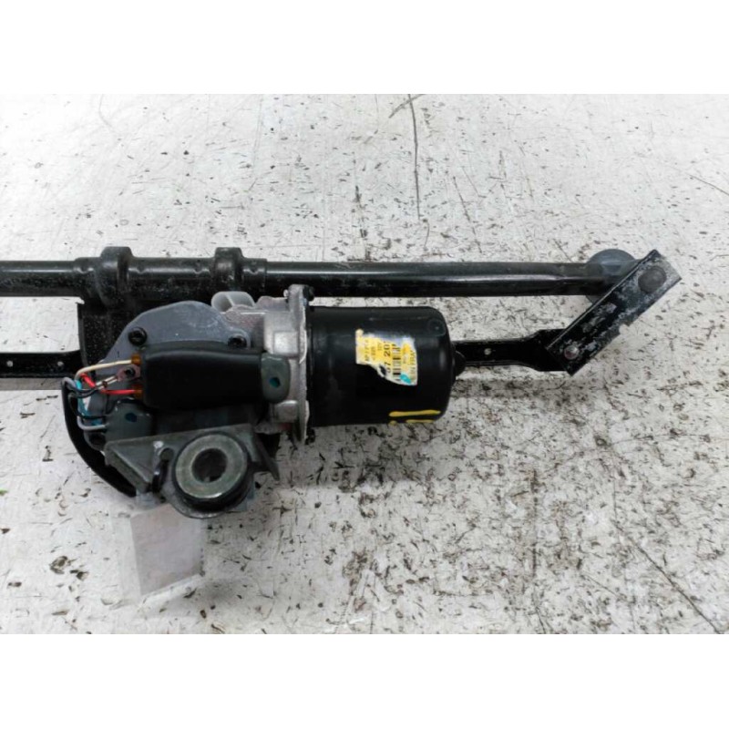 Recambio de motor limpia delantero para iveco daily caja abierta / volquete referencia OEM IAM - Blanco 4