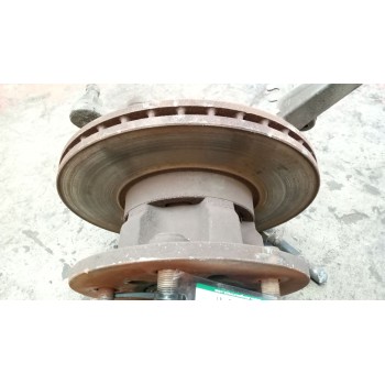 Recambio de buje delantero para nissan cabstar 01.04  3.0 diesel referencia OEM IAM   