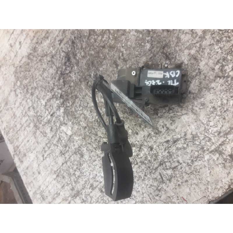 Recambio de cerradura puerta trasera izquierda para ford fiesta (cbk) ambiente referencia OEM IAM X6F20BCL0068 4 PINS 2