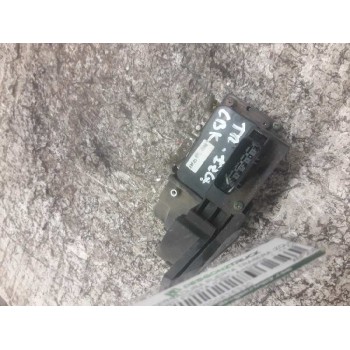 Recambio de cerradura puerta trasera izquierda para ford fiesta (cbk) ambiente referencia OEM IAM X6F20BCL0068 4 PINS 