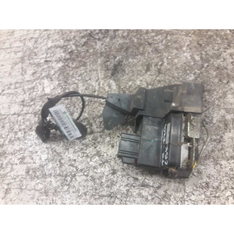 Recambio de cerradura puerta trasera izquierda para ford fiesta (cbk) ambiente referencia OEM IAM X6F20BCL0068 4 PINS 4