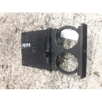 Recambio de posavasos para nissan almera (n16/e) acenta referencia OEM IAM 68430BM400  