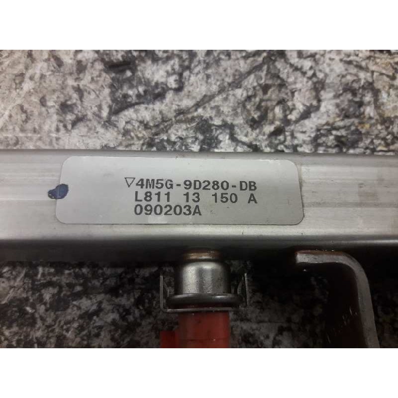 Recambio de rampa inyectora para ford c-max (cb3) ambiente referencia OEM IAM  L81113150A 090203A - Blanco 2