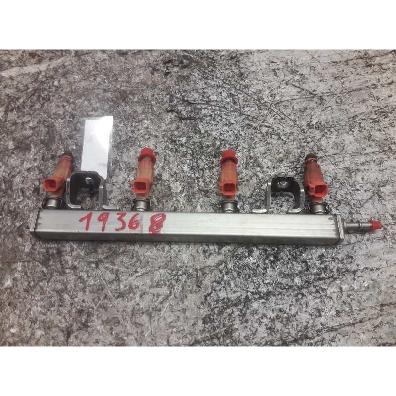 Recambio de rampa inyectora para ford c-max (cb3) ambiente referencia OEM IAM  L81113150A 090203A - Blanco 4