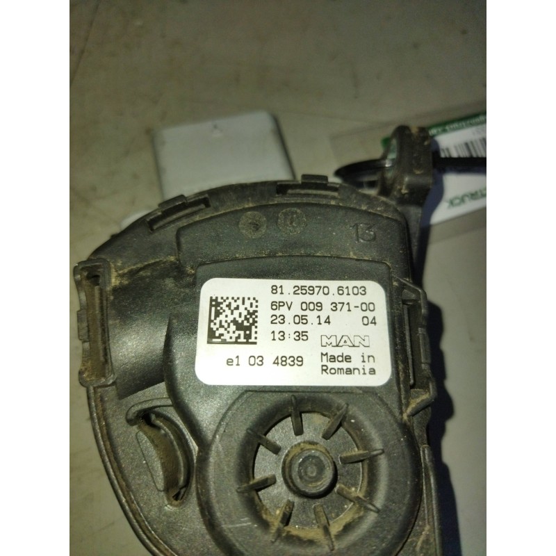 Recambio de pedal acelerador para man tgx 18.480 12.4 diesel referencia OEM IAM 81259706103 - Blanco 2