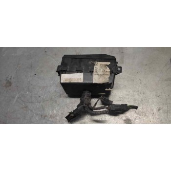 CAJA RELES / FUSIBLES 2M5T14A067BB 