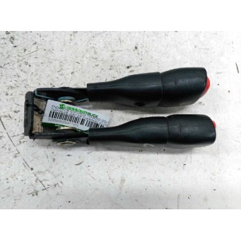 Recambio de enganche de cinturon trasero izquierdo para chrysler jeep gr.cherokee (wj/wg) 3.1 td laredo referencia OEM IAM 55196