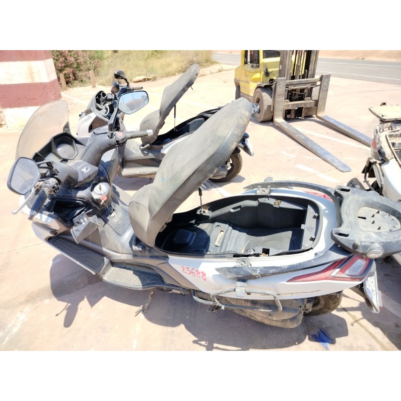 kymco super dink del año 2018