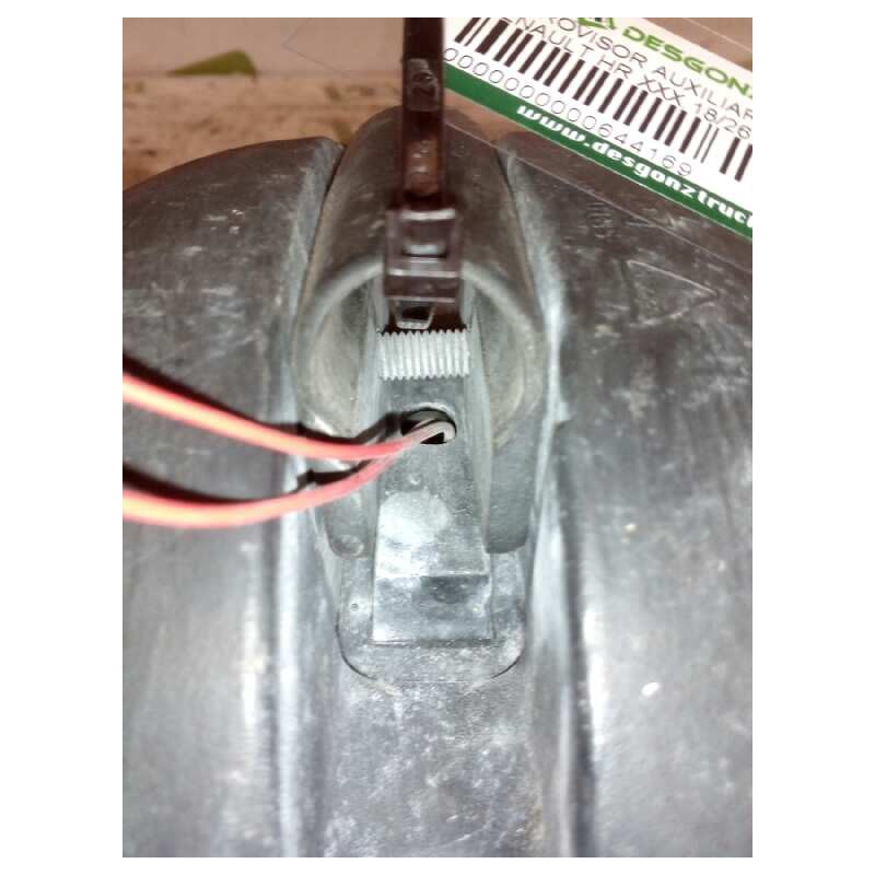 Recambio de retrovisor auxiliar para renault hr 420.18/26 premium 01  fsa 4x2 420.18 larga distancia referencia OEM IAM 74212763 - Blanco 2