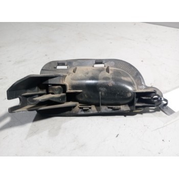 Recambio de maneta interior delantera derecha para renault magnum ab diesel referencia OEM IAM   