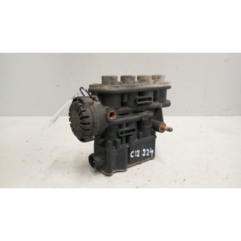 Recambio de valvula aire para renault premium route 2006 fg 4x2 gv larga distancia referencia OEM IAM 21083660  k019821