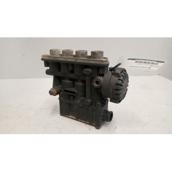 Recambio de valvula aire para renault premium route 2006 fg 4x2 gv larga distancia referencia OEM IAM 21083660  k019821