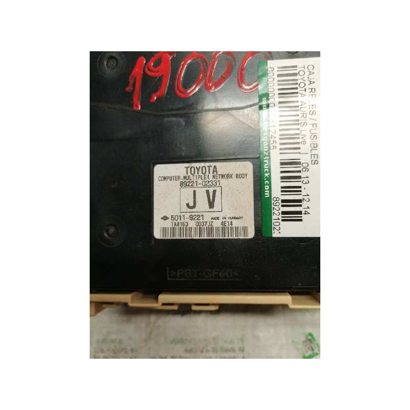 Recambio de caja reles / fusibles para toyota auris live referencia OEM IAM 8922102331 50119221 63583367 - Blanco 2