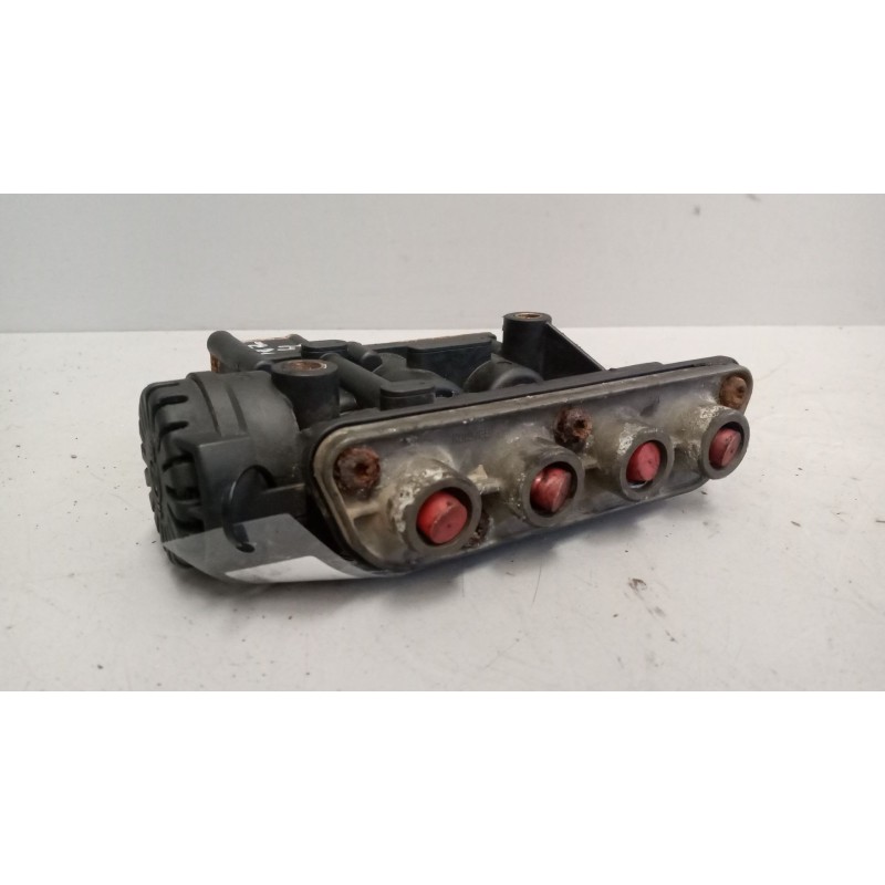 Recambio de valvula aire para renault premium route 2006 fg 4x2 gv larga distancia referencia OEM IAM 21083654  k019819 - Blanco 2